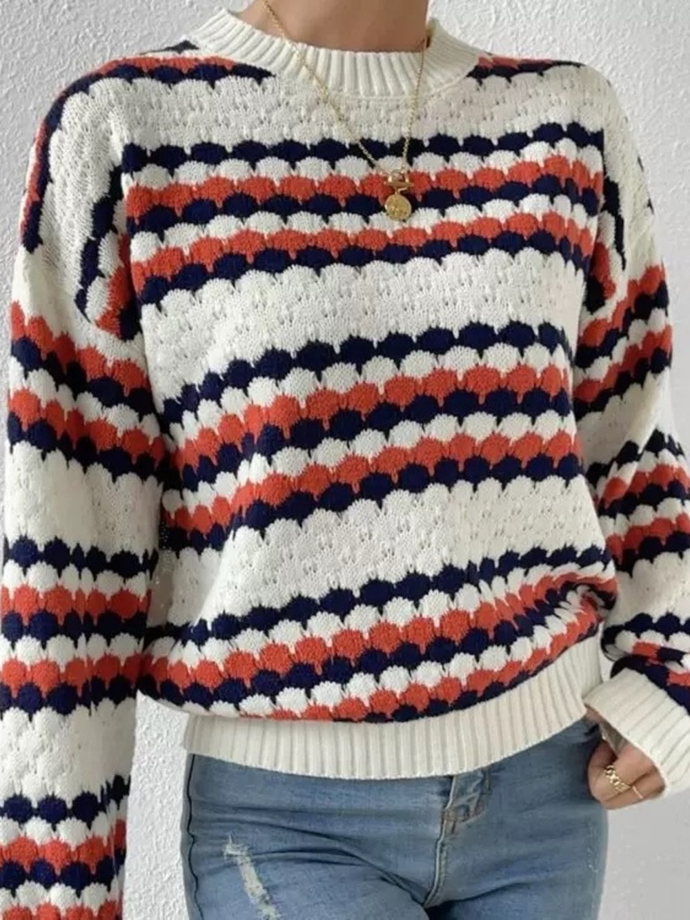 Striped Pattern Round Neck Sweater - Picture 5 of 7